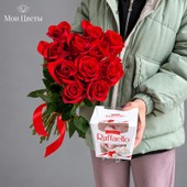 Подарочный сет: 11 красных роз и конфеты Raffaello